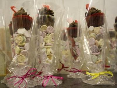 Flute Cupcake Favors To Rock Any Party