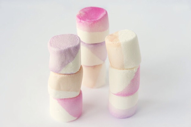 33. Color Dipped Marshmallows