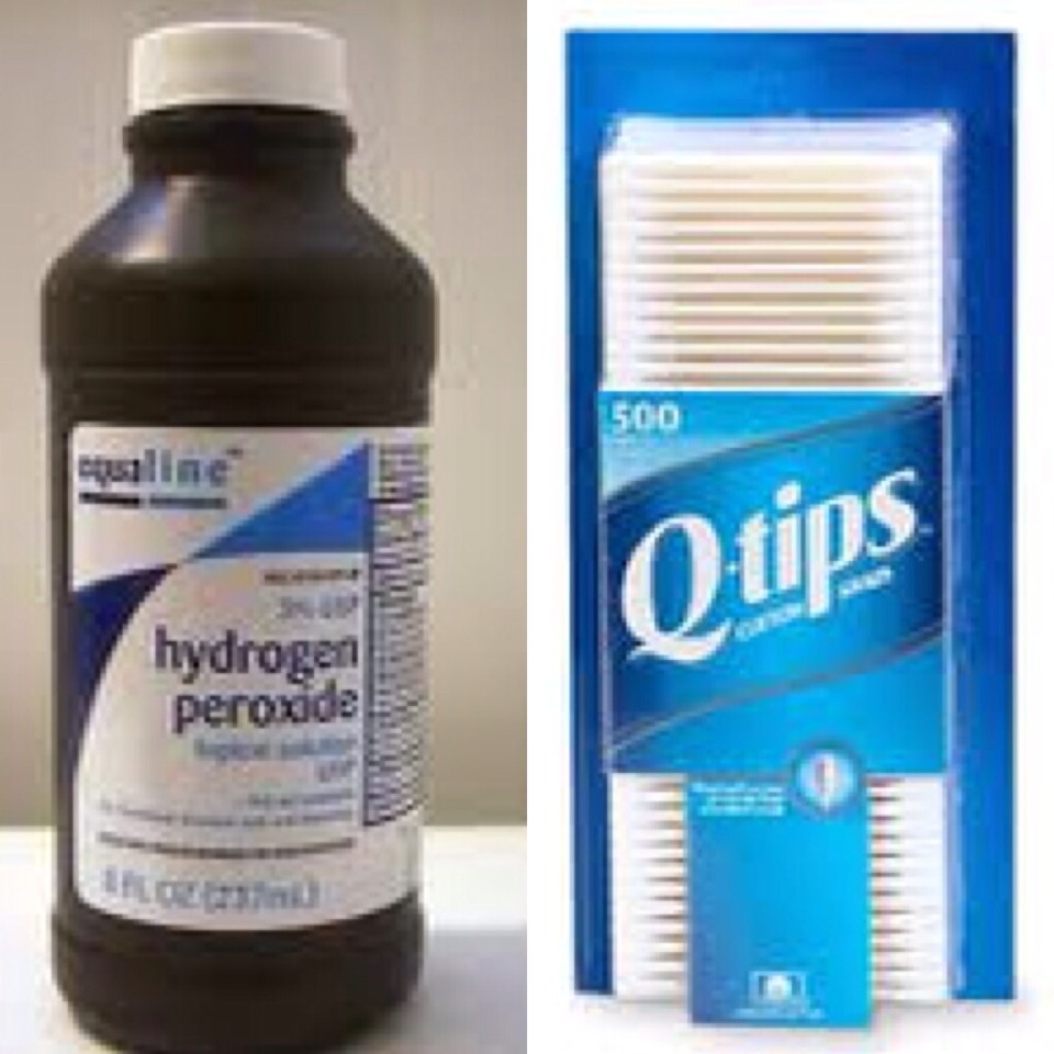 How To Whiten Teeth At Home! 