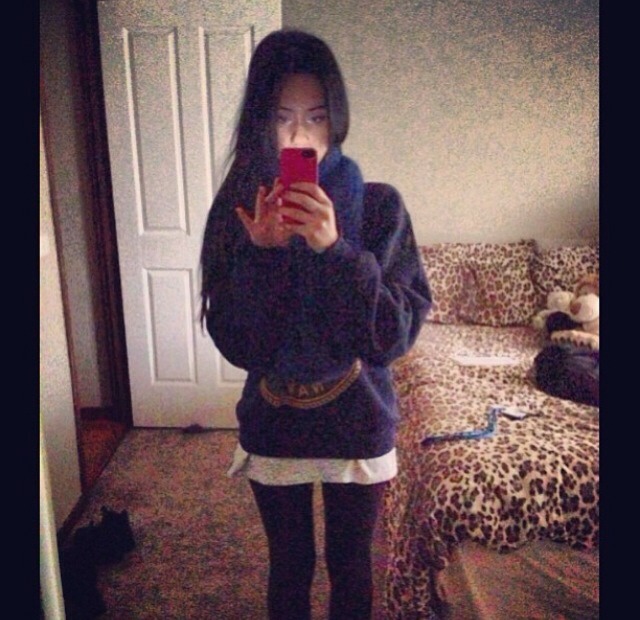 Stand a bit forward when taking selfies to 'lengthen' out your legs to make them look like twigs! 🍴