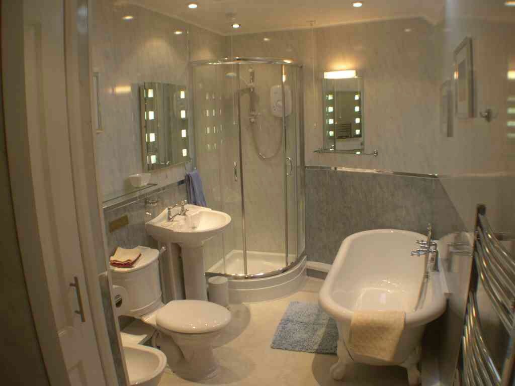 BOWEL MOVEMENTS
As the stool accumulates in the intestine, the movement becomes slower. It is  recommended that you consume a glass of hot water every morning when your stomach is empty. It decomposes any remnant foodstuffs and makes the movement of the particles less painful and smoother.