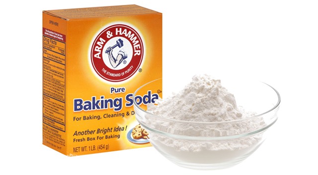 use a amount of baking soda that covers the bottom of the container by like a centimeter
