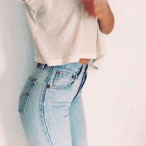 •How To Style A Crop Top•