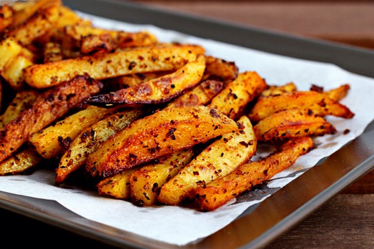 And here they are in all their golden beauty.

I recommend tasting you fries and add more salt if necessary.

Enjoy, dear friends!

Pls. "Like" & "follow" for other great tips!
Try this recipe for football games!  ;)