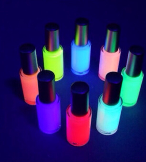 DIY Glow In The Dark Nail Polish 🙌✨💅🌌 