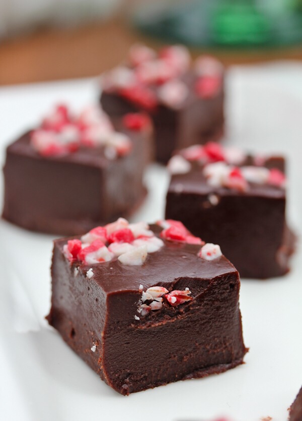 Holiday peppermint fudge:
Yields: 20 Servings | Serving Size: 1 Piece | Calories: 143
Ingredients:
- 2-1/2 cups chocolate chips
- 1/3 cup canned coconut milk
- 1/4 cup coconut palm sugar
- 1 teaspoon pure peppermint extract,
- 1 tablespoon melted coconut oil