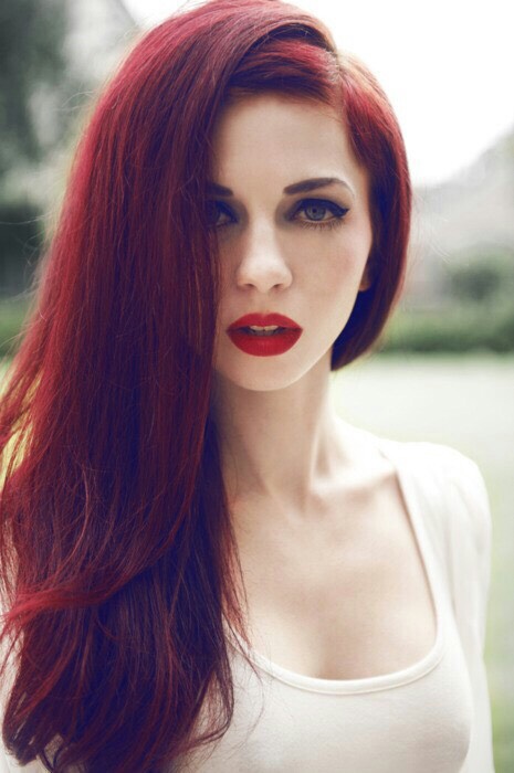 To be honest, I'm not normally the biggest fan of red hair, but these are so gorgeous!