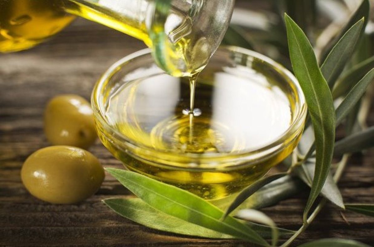 First you need a 1 tsp. olive oil 