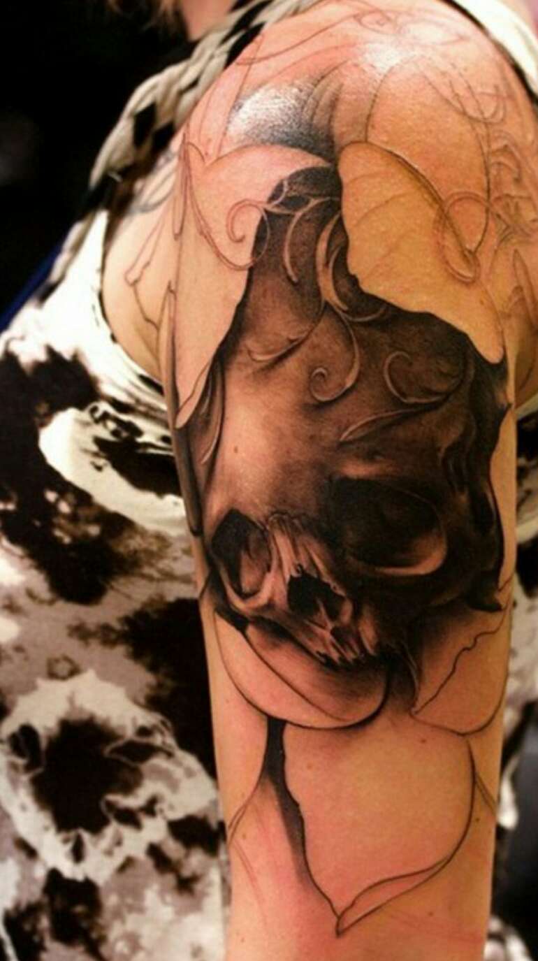 Beautiful Skull Tattoos For Women!