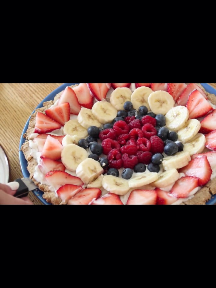 customize it with whatever fruits you want &cut yourself a slice!