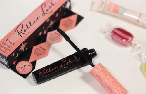 MASCARA: BENEFIT ROLLER LASH
This is probably my favorite mascara😏 I have other ones I use tho, all my favorites can be found in the tip on my profile