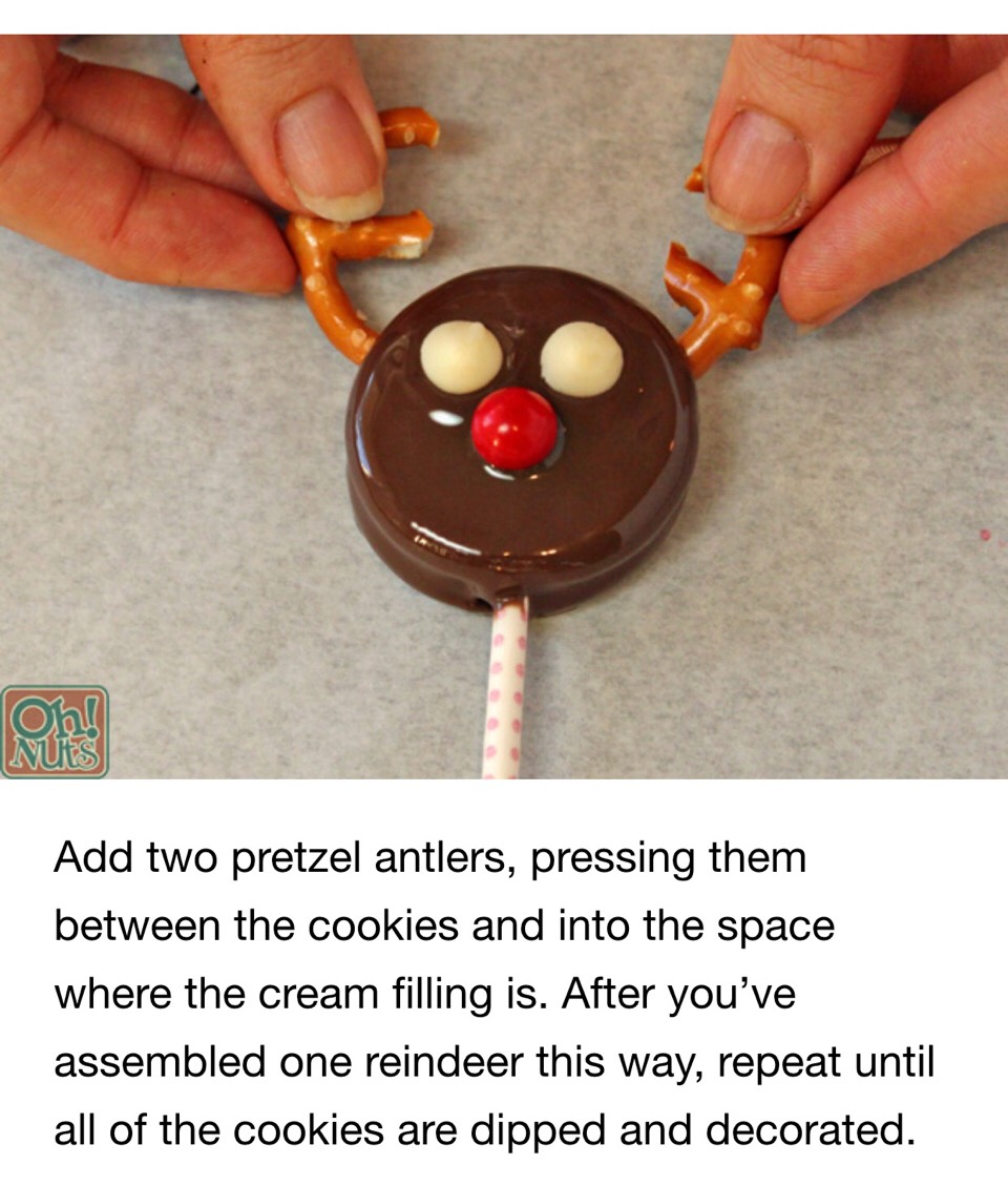 How To Make Reindeer Oreo Cookies Pops. π Step By Step Instructions. ππ»
