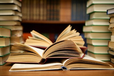 Or read some books📖