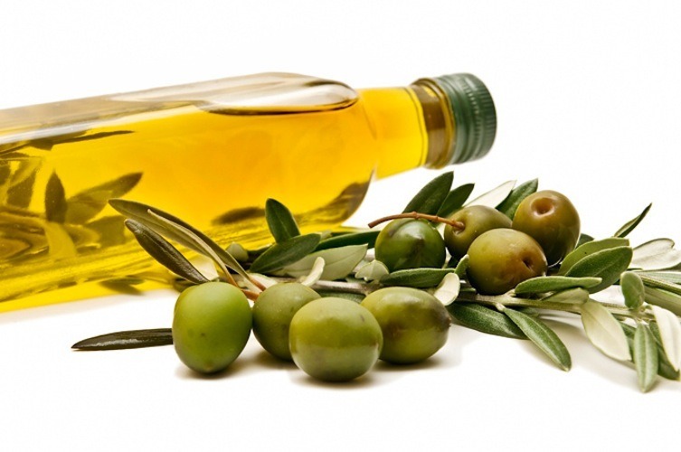 Extra virgin olive oil is highly important to have in your house. This oil can do more than just cooking. It can moisturize your hair. Just add a tsp of it in your conditioner. Also, replace shaving creams with olive oil and sugar for a smoother, cleaner result. 