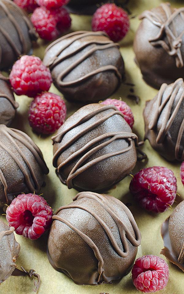 Raspberry Cheesecake Truffles