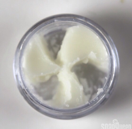 MINT CANDY LIP BALM ~ DIY 💋