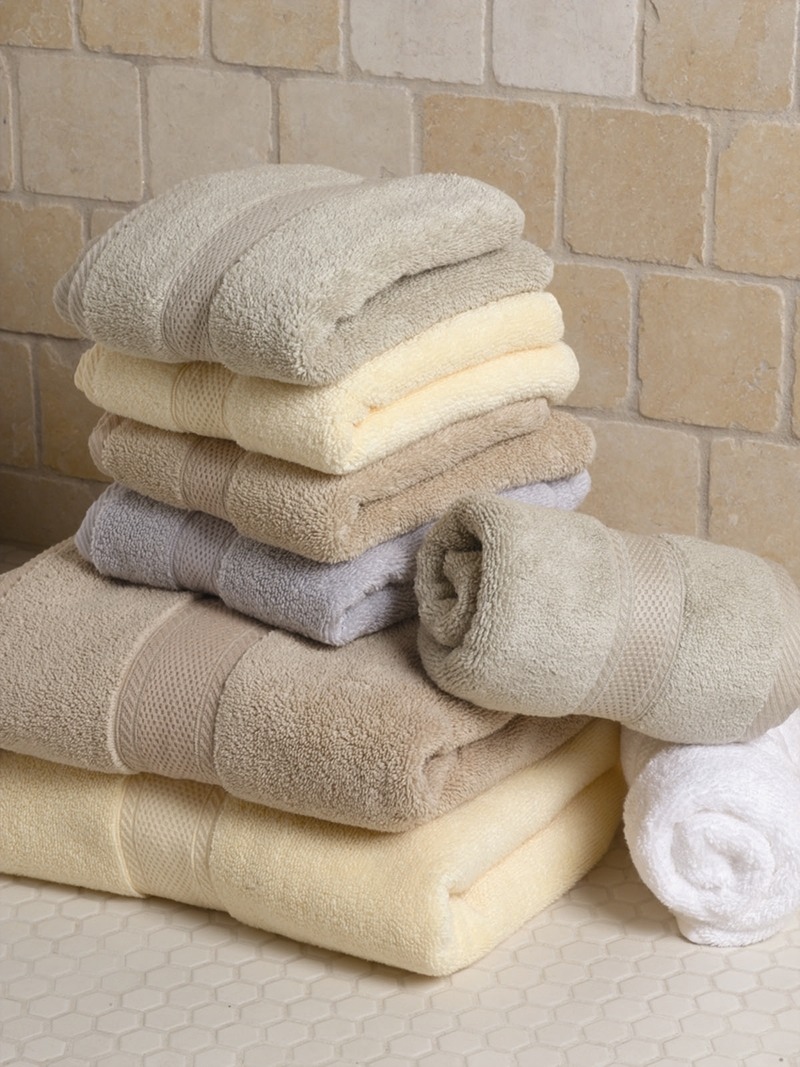 Don't use towels to dry your hair. Even though towels do a good job drying, they aren't the best for your hair. Try using an old sweatshirt or giant t-shirt to dry your hair.