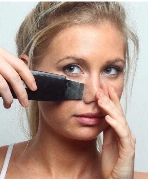 This "Skin Spatula" Scrubber Works Like a Pore Strip While You Cleanse.