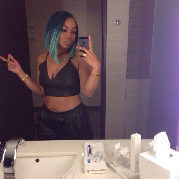 Dyed Hair on Dark Skin Girls / Colored Hair on Darker Skin