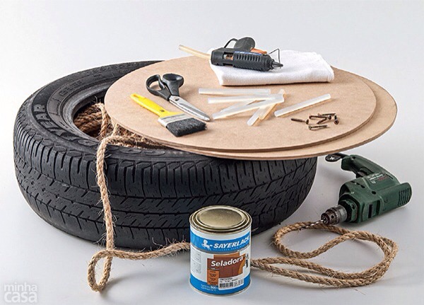 DIY Tyre Table/ottoman
