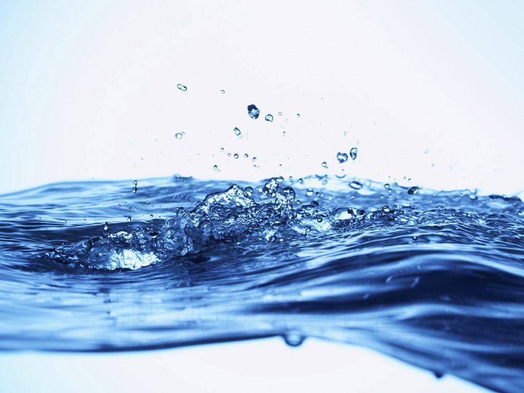 Then you will need a little tip of water. Be careful not to add too much. For best measurements, use a medicine dropper. Only three drops should do.