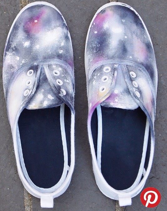 Galaxy Sneakers

Who doesn't love these shoes? 😍 
Well if you don't, design your own. All you need is a pair of plain sneakers and some sharpies and there you have some amazingly fashionable shoes that are unique and no one else will have them 💕 
