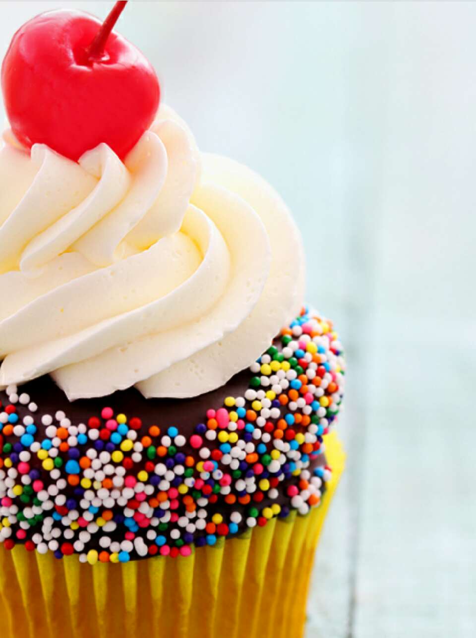 Banana Split Cupcakes 