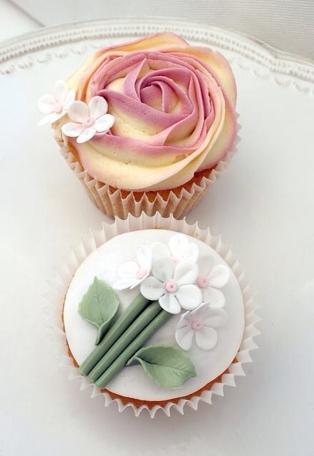 Yummy Flower Cupcakes 