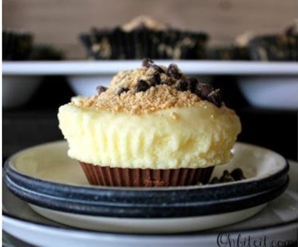 Reese's Bottom Cheesecake 