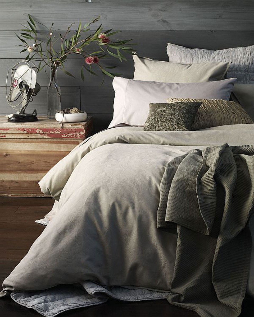 3.Make sure your pillows and mattress are comfortable