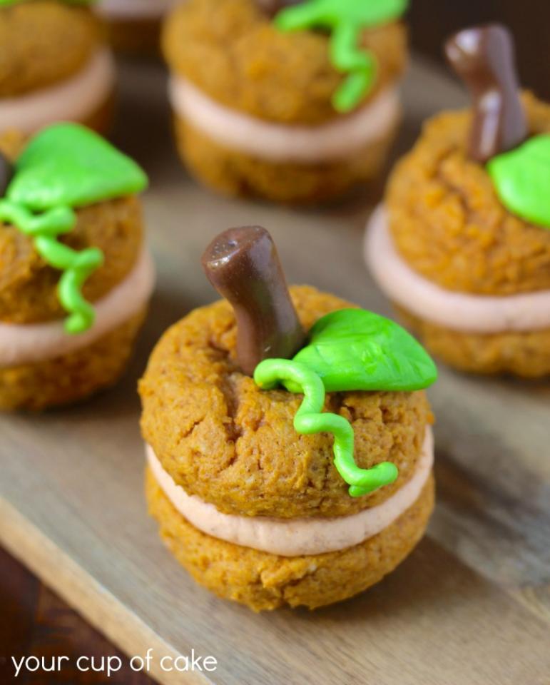 Pumpkin Patch Whoopie Pies 