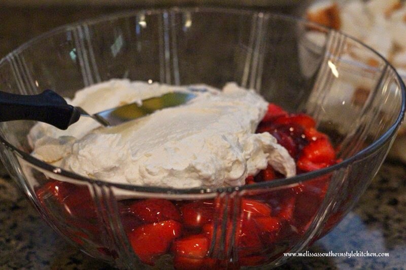 Strawberry Cheesecake Trifle!