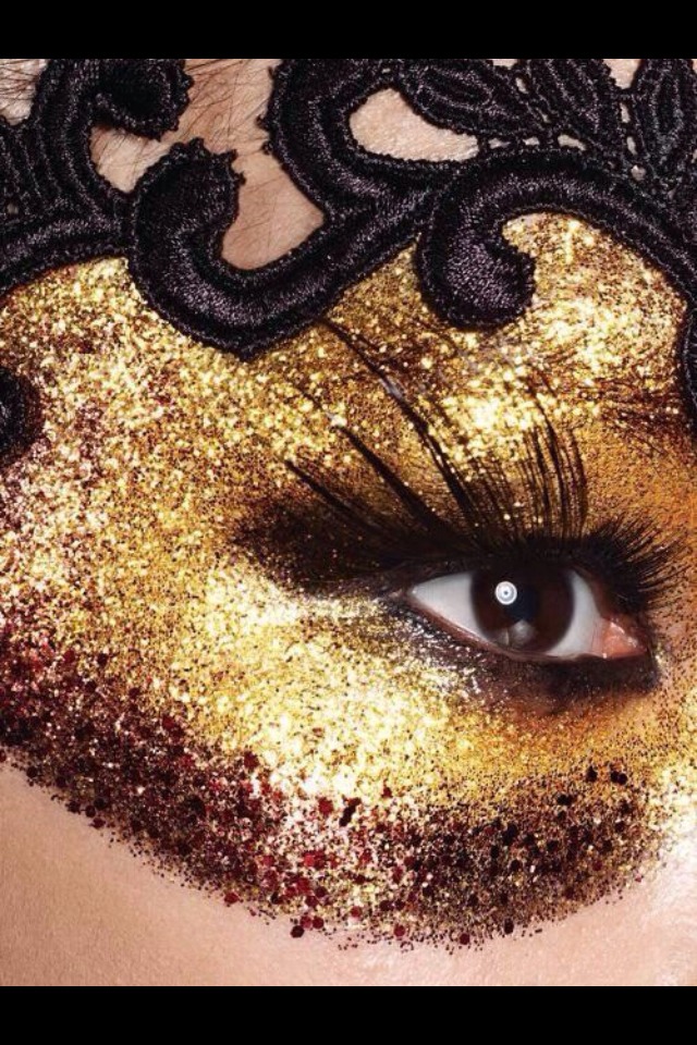 Cute, Cool And Stunning Halloween Makeup Ideas 