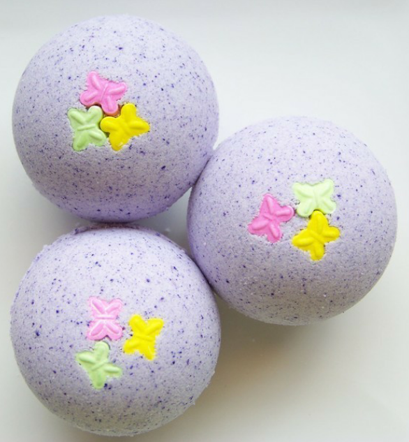 DIY Beauty Bath Bombs For Smooth Exfoliated Skin!