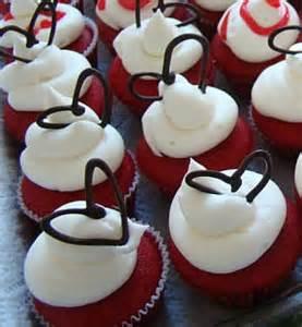 "Some Pretty Amazing Valentine Cupcake Ideas"