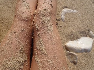 Use baby powder to help remove the sand from the beach