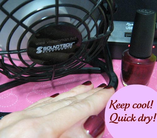 So we've been thinking sitting near a fan helps dry our nails... Welll it doesn't
It actually causes bubbles and runs!
Try the ice bath!