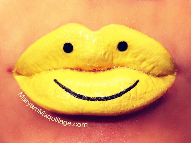 Plump Your Lips With This π