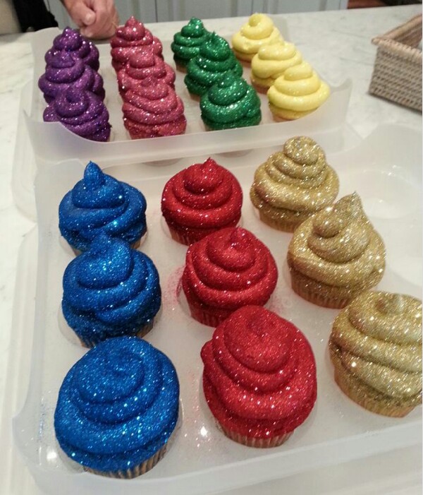 ♥♥GLITTER BOMB CUPCAKE♥♥ULTIMATE HEAVEN