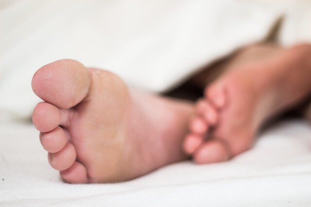 "10 Effortless Overnight Beauty Tips"