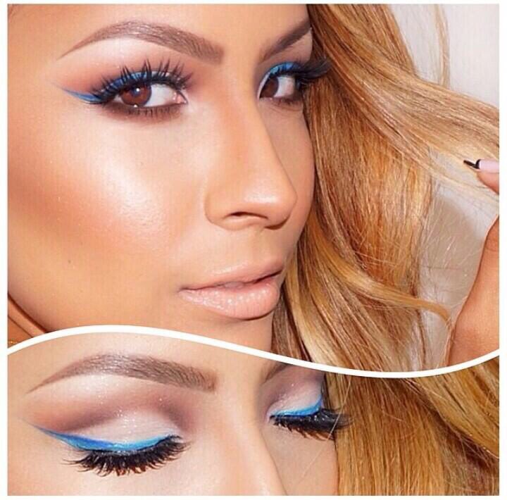 Blue Eyeliner Looks