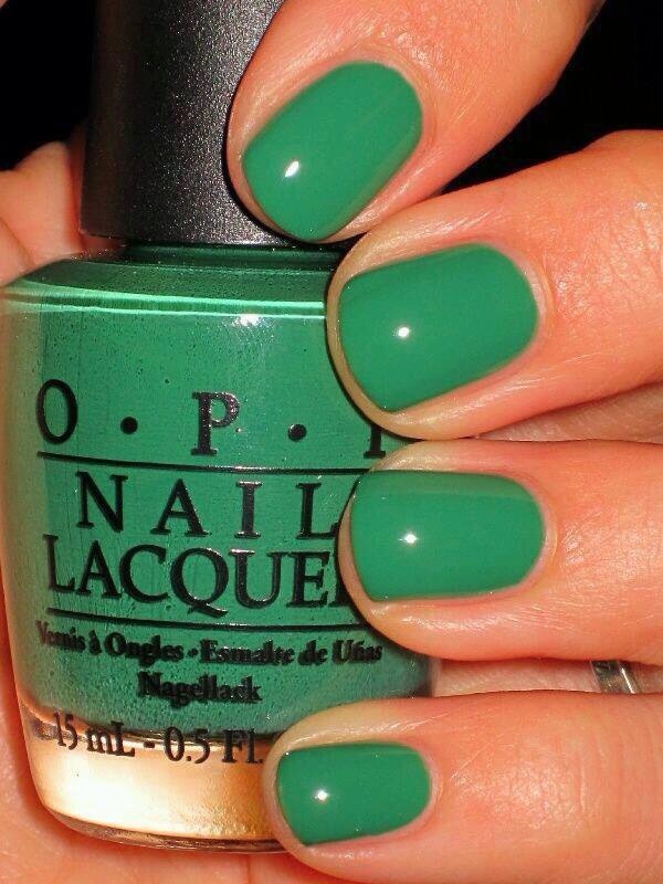 Stunning Green Nails