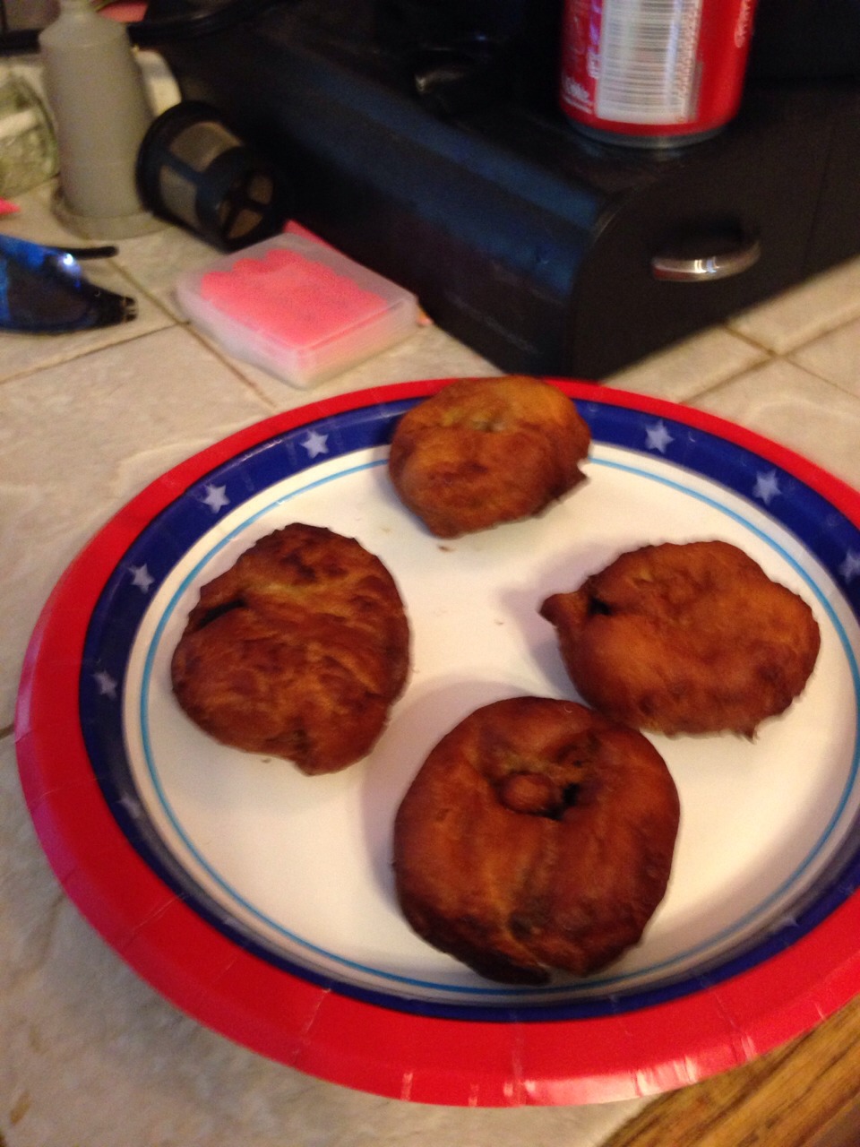 Put Oreos on a plate and add powdered surfer and enjoy!
