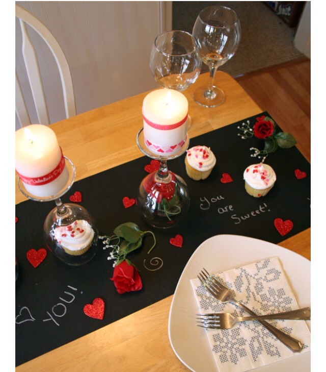 DIY valentines table decoration 