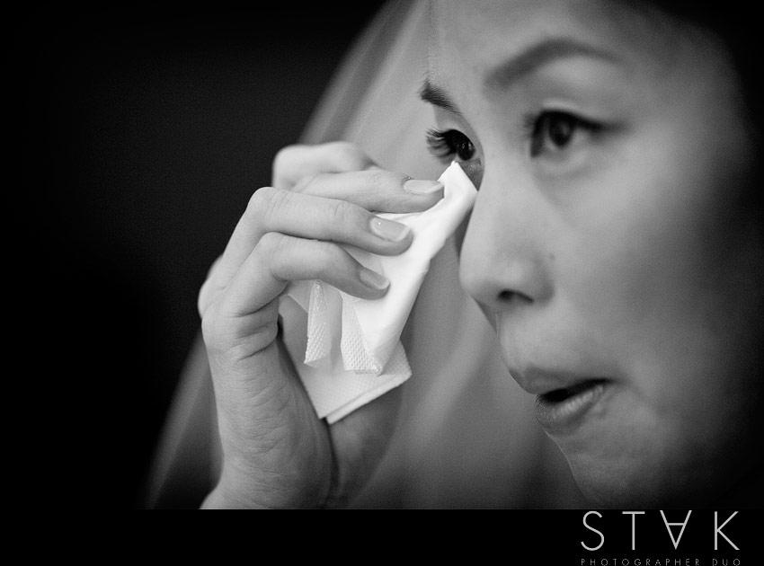 Step One: The Cleanse
Go to a quiet, private place (a bathroom stall is fine) and take some deep breaths to rid your body of any lingering stress.Gently dab excess tears off your face. Then splash a bit of cool water onto your cheeks and just below your lash line,and wipe away any streaming mascara