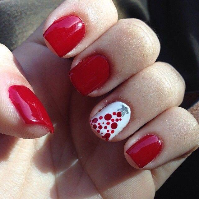 Christmas Tree Nails Idea 