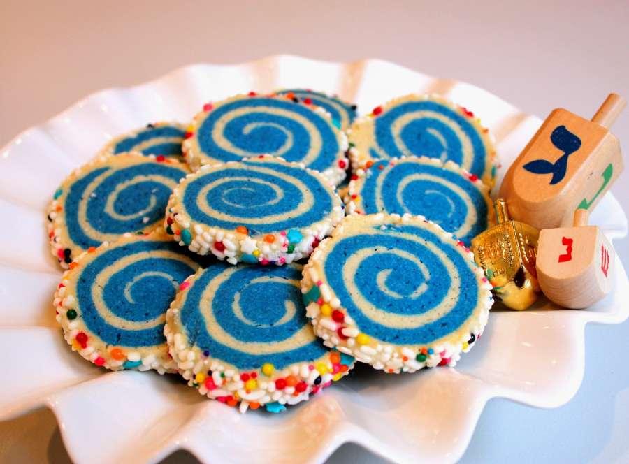 Yummy Pinwheel Cookies To Bake This Evening