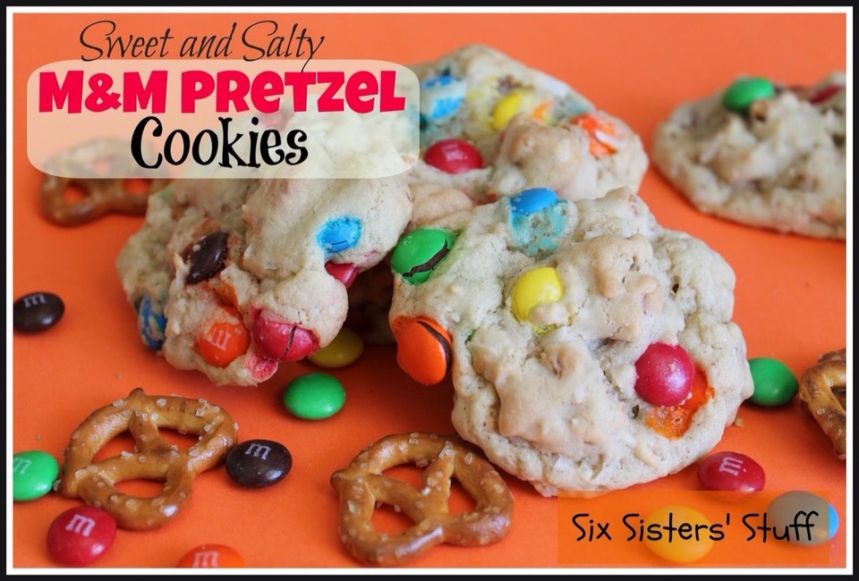 Follow your favorite basic chocolate chip cookie recipe but instead of the chocolate chips use mini m&ms and crushed pretzel. Also great with Reese's pieces👌