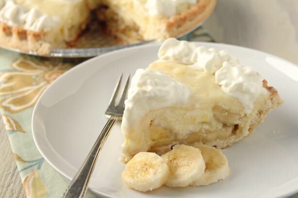 Old-Fashioned Banana Cream Pie 

http://www.food.com/recipe/old-fashioned-banana-cream-pie-14979
