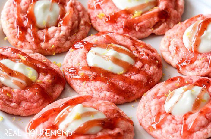 Strawberry Lemonade Cookies 